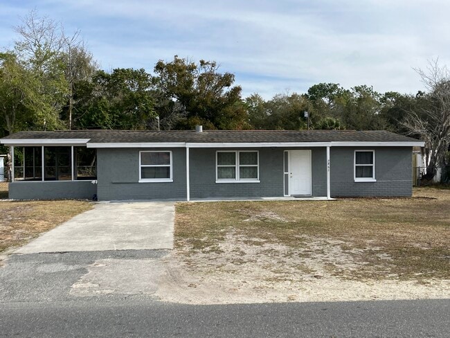 Building Photo - 7461 W Village Dr