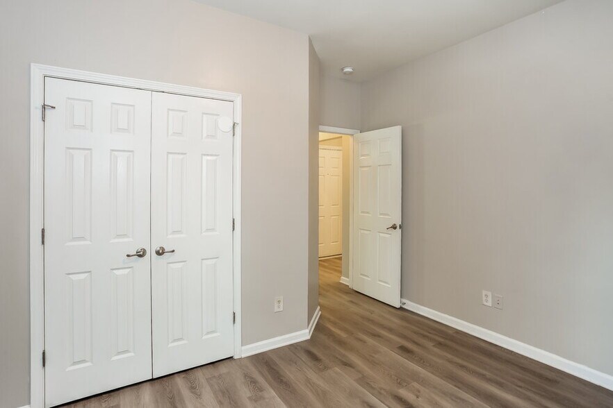 Building Photo - 5001 Shocco Ln