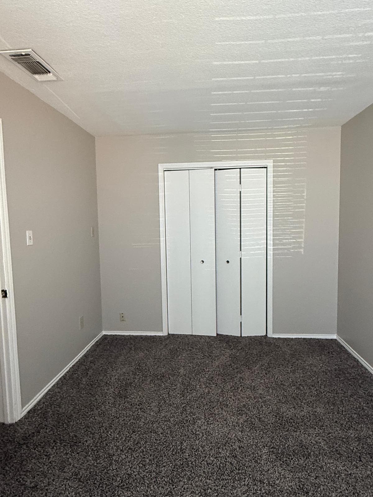 Building Photo - 213 Shrum Ct