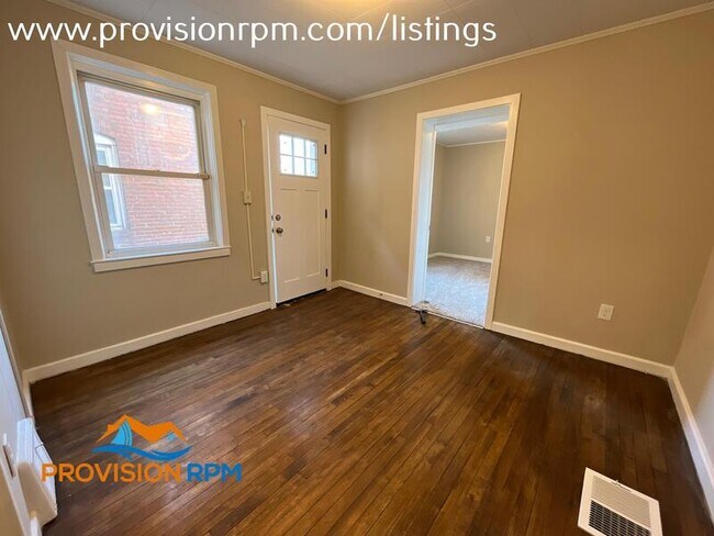 Building Photo - 928 Victory Ave