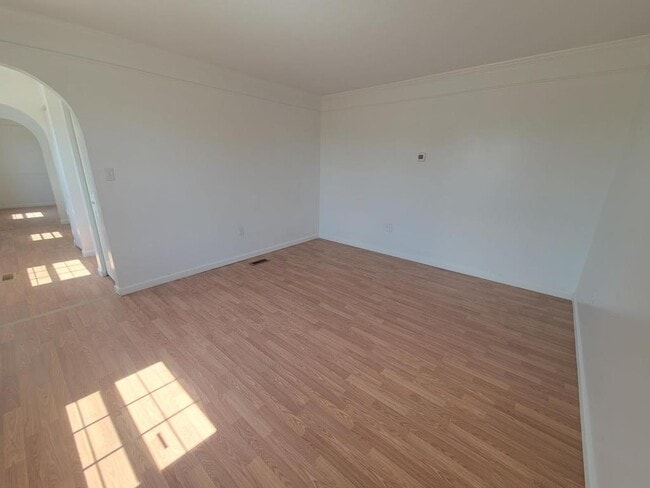 Building Photo - 101 Hemlock Ct