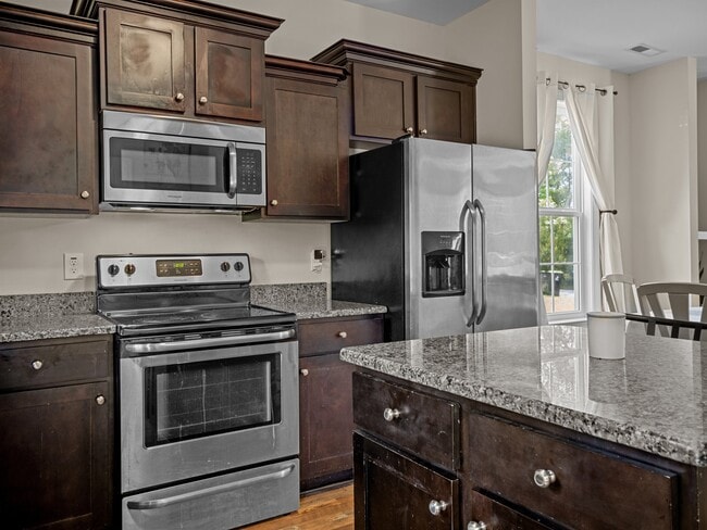 Building Photo - 4039 Hunters Trail