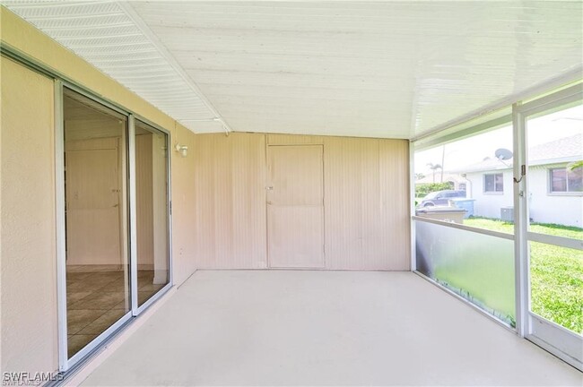 Building Photo - 1107 Cape Coral Pkwy W