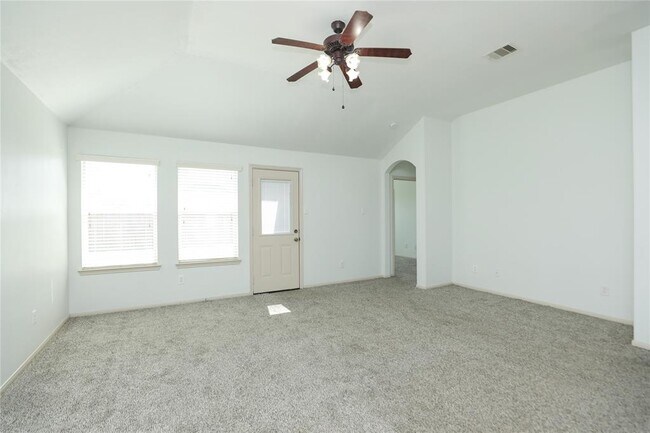 Building Photo - 6022 Sugar Field Ln