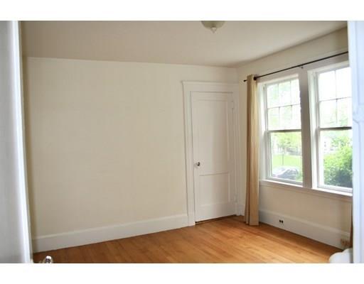 Building Photo - 129-131 Raymond St