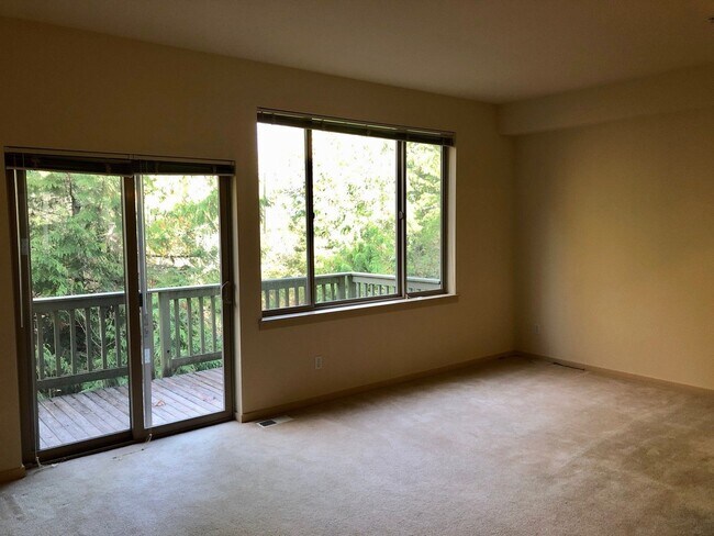 Building Photo - 2116 NW Boulder Way Dr