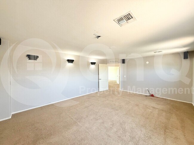 Building Photo - 4413 E Odessa Dr