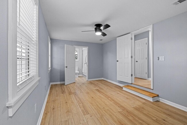 Building Photo - 5968 Capitol Dr