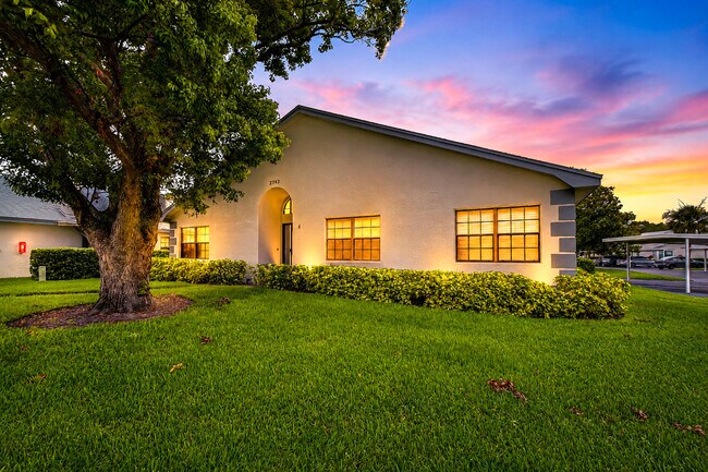 Building Photo - 2749 Countryside Blvd