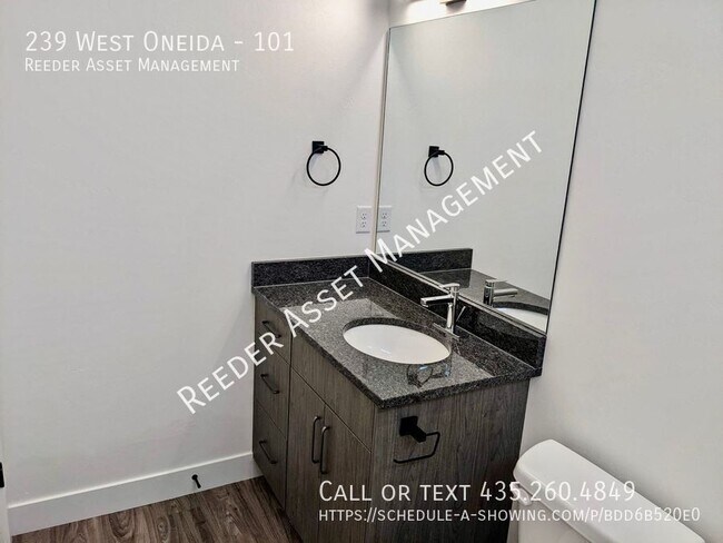 Building Photo - 239 West Oneida-101