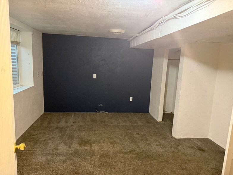 Building Photo - 1425 Farrell Ln