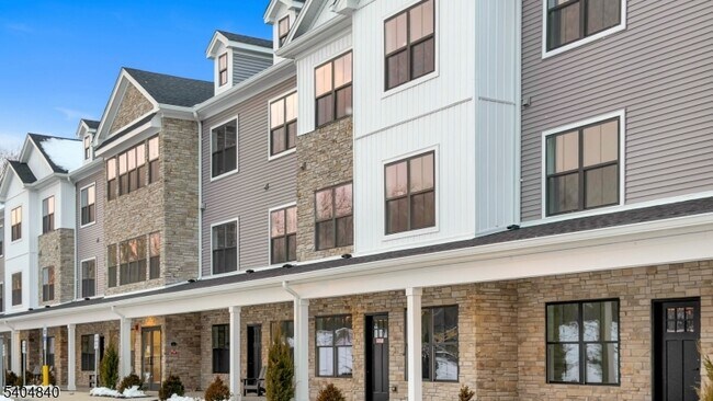 Building Photo - 20 Encampment Ct