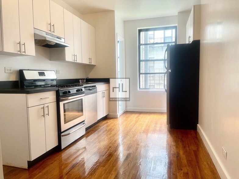 Building Photo - EAST 89 STREET