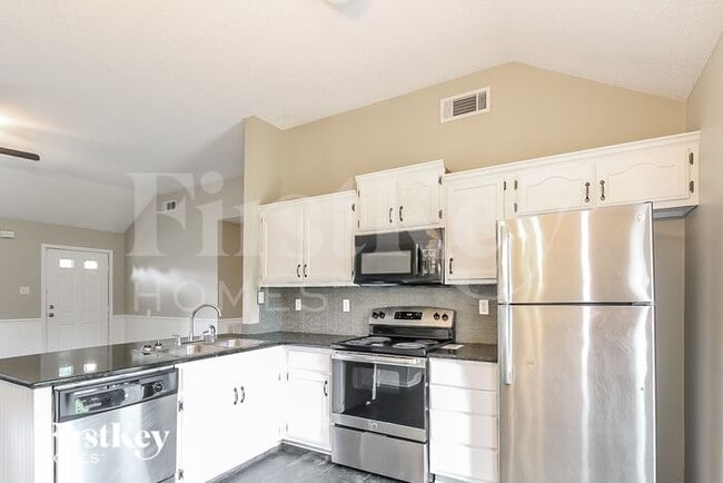 Building Photo - 234 Oxford Dr