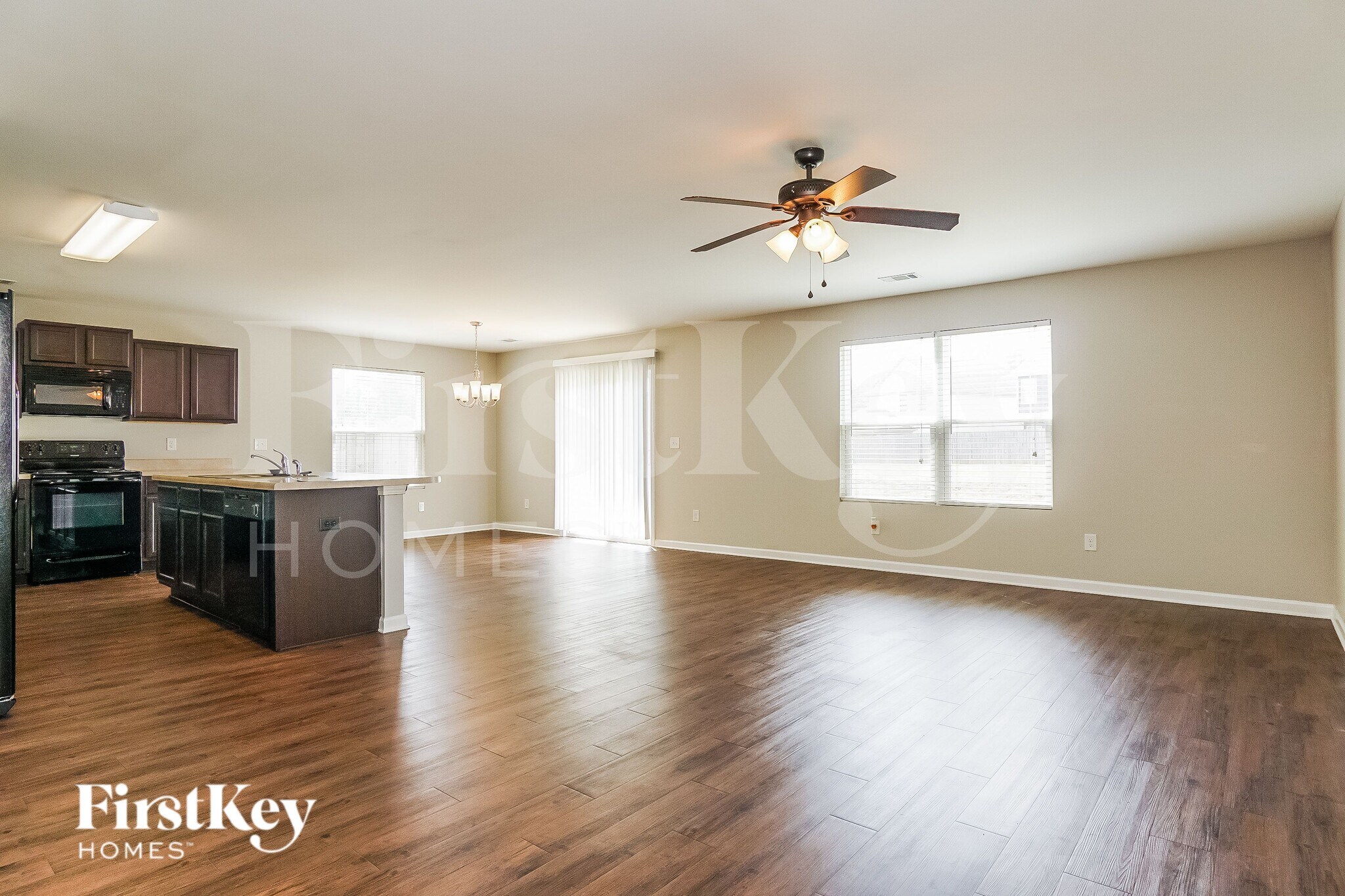 Building Photo - 4778 Woodford Cir