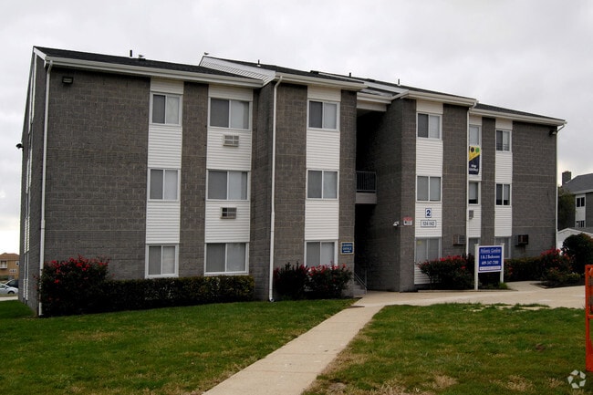 Primary Photo - 111 N South Carolina Ave