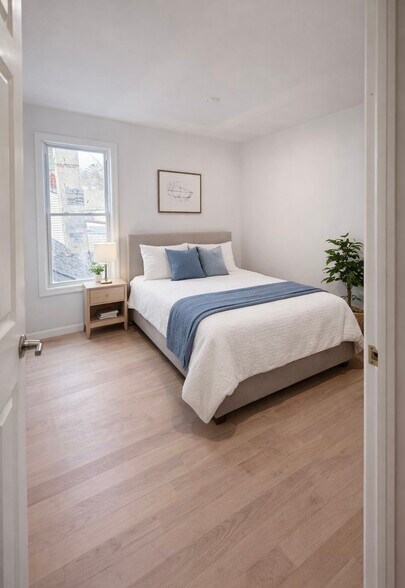 Building Photo - 68 Arch St