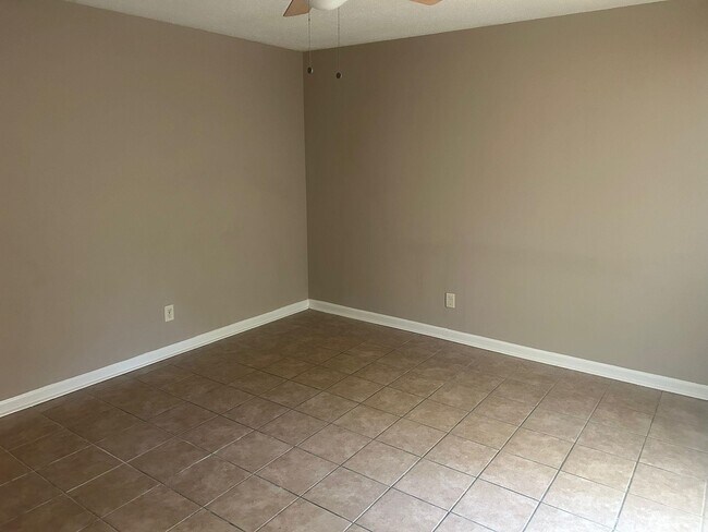 Building Photo - 5106 Blacksmith Dr