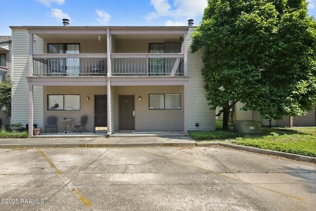 Primary Photo - 110 W Bayou Pkwy