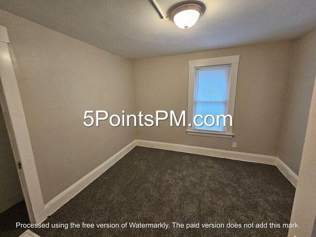 Building Photo - 379 E 162nd St