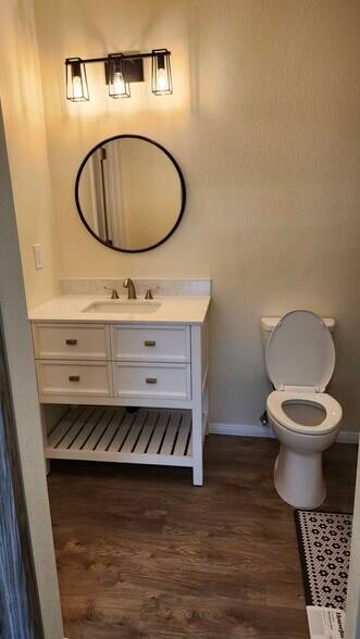 Building Photo - 7774 Jade Coast Rd