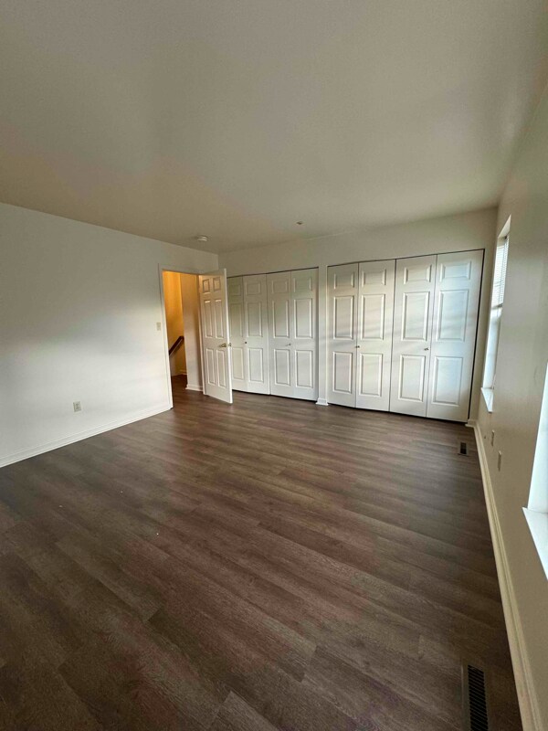 Building Photo - 424 S 25th St