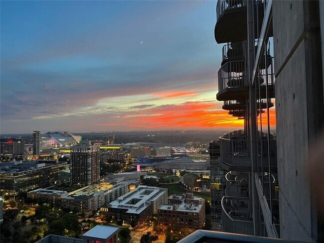 Building Photo - 400 W Peachtree St NW