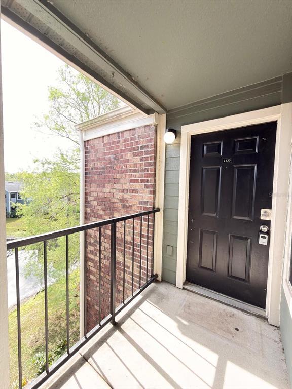 Building Photo - 5028 Park Central Dr