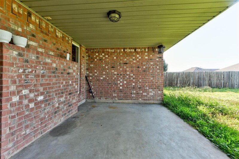 Building Photo - 4520 SE 79th St