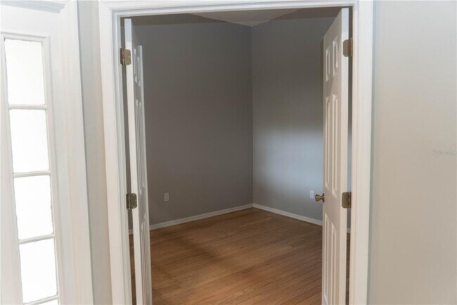 Building Photo - 1440 Finsbury Ct