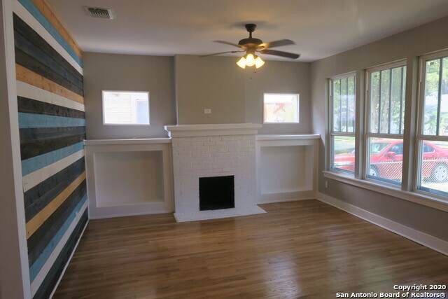 Building Photo - 430 E French Pl