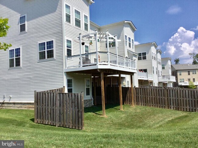 Building Photo - 42258 Castle Ridge Square