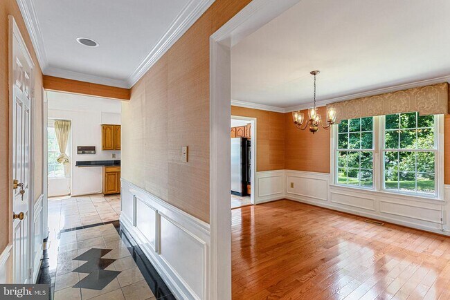 Building Photo - 7416 Royal Dominion Dr