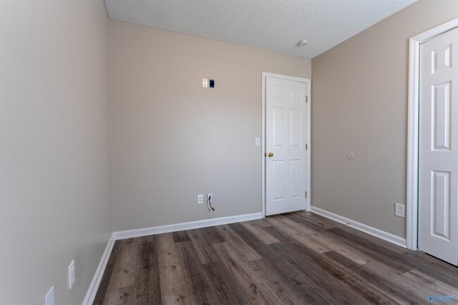 Building Photo - 107 Bridgestone Dr NE