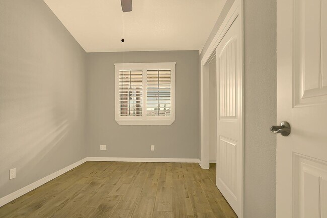 Building Photo - Upper Valley 3 Bedroom 2 Bath