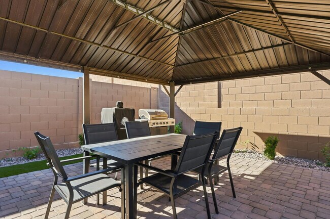 Building Photo - 20234 W Turney Ave