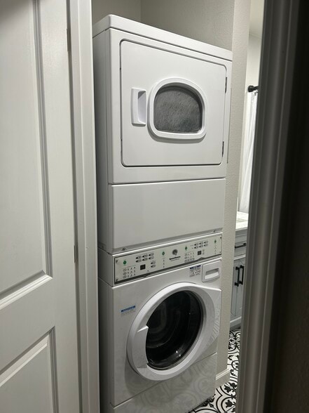Washer/Dryer in Bath - 2812 Anita Ln