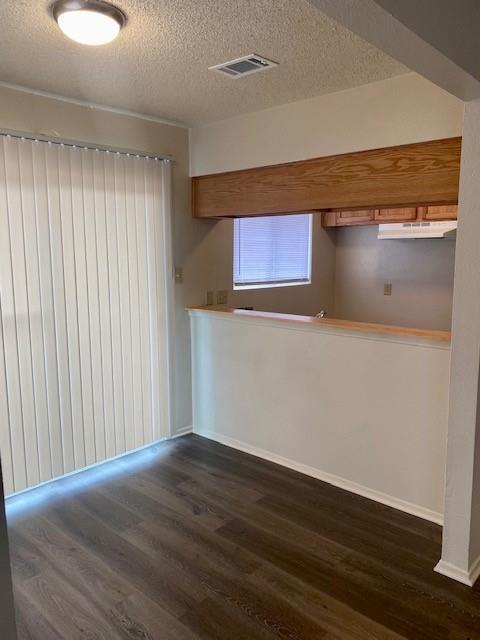 Building Photo - 3001 Parker Ln