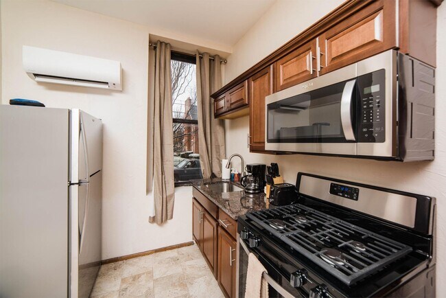 Building Photo - 1100 Allegheny Ave