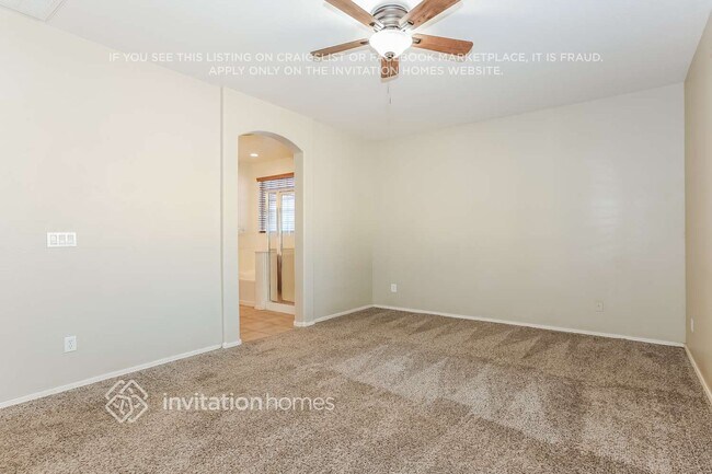 Building Photo - 17682 W Cavedale Dr