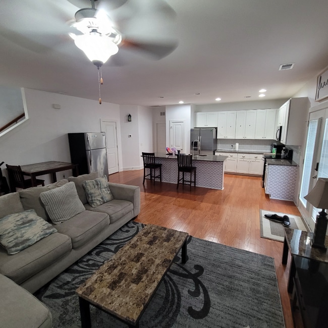 Building Photo - 8180 S Antler Dr