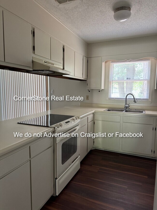 Building Photo - 123 - B Deerfield Drive, Spring Lake NC 28390