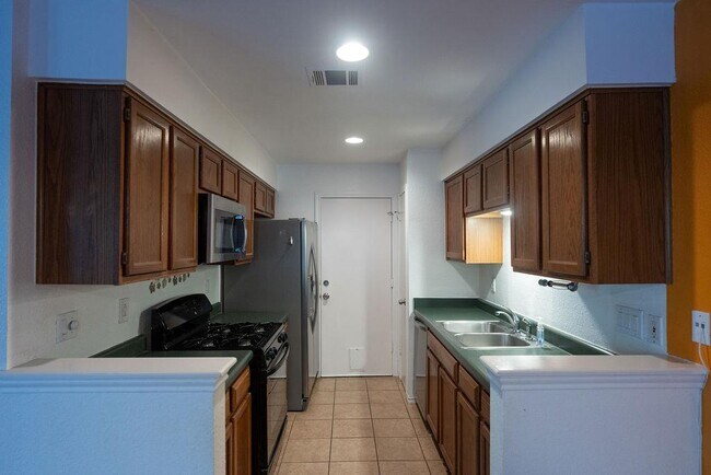 Building Photo - 12212 Brigadoon Ln