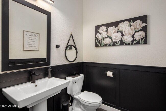 Building Photo - 29119 N 71st Pl