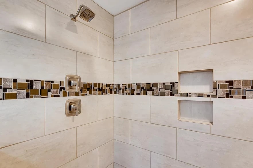 Building Photo - 1110 Chester Ave