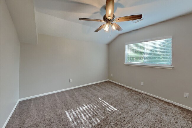 Building Photo - 1622 Sandy Park Dr