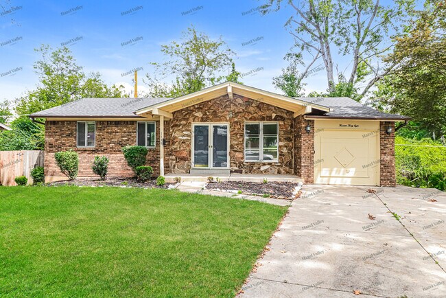 Primary Photo - 1438 Friar Tuck Ln