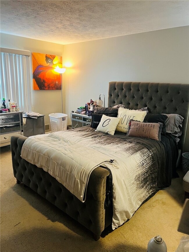 Building Photo - 205 Lac Kine Dr