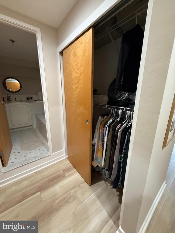 Building Photo - 7 N Christopher Columbus Blvd