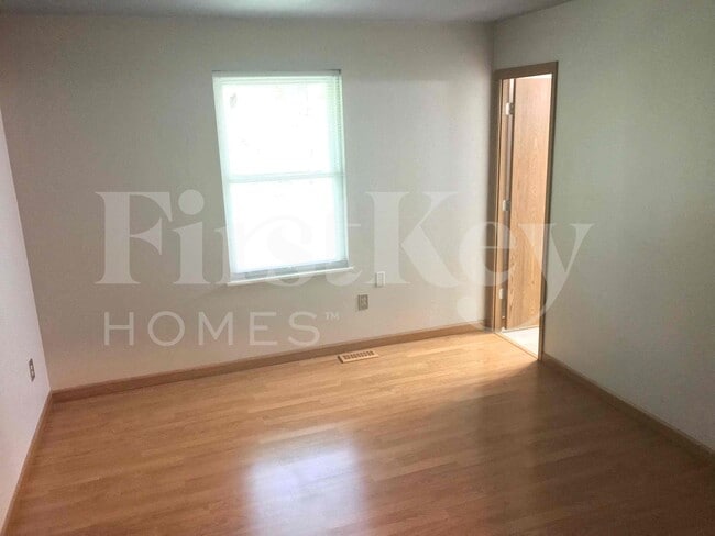 Building Photo - 1248 Mendoza Dr